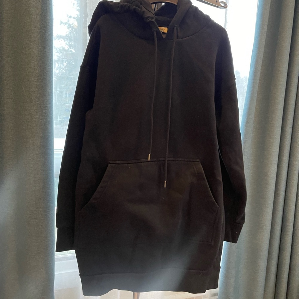 Burberry long hoodie/sweatshirt, goes just above the knee
